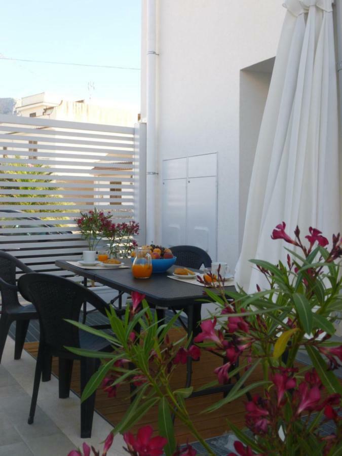 Charm Holiday Terrasini Eksteriør bilde
