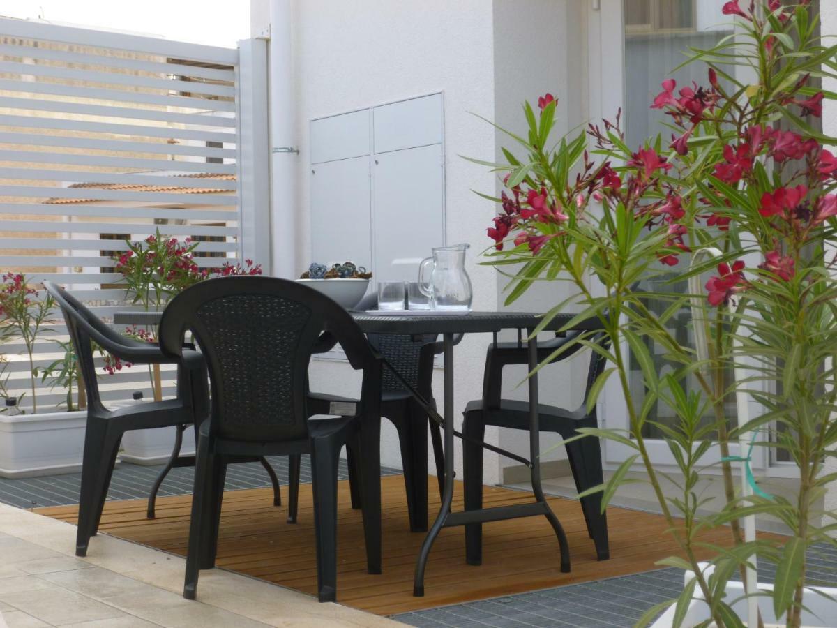 Charm Holiday Terrasini Eksteriør bilde